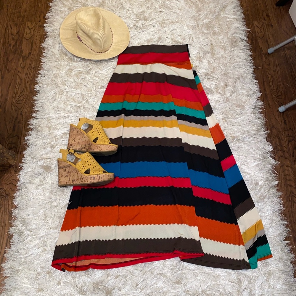 Striped stretchy high waisted Maxi skirt